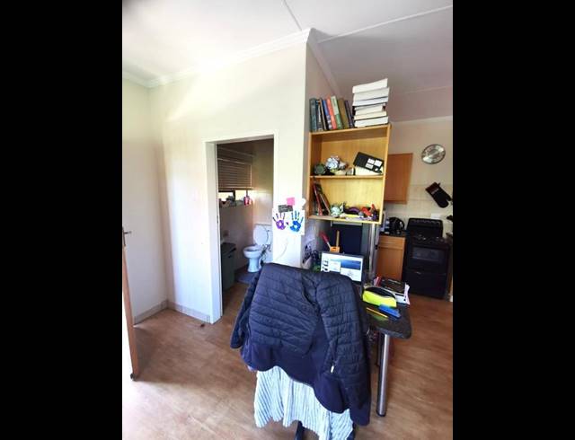 1 BEDROOM PROPERTY TO RENT IN DIE BULT